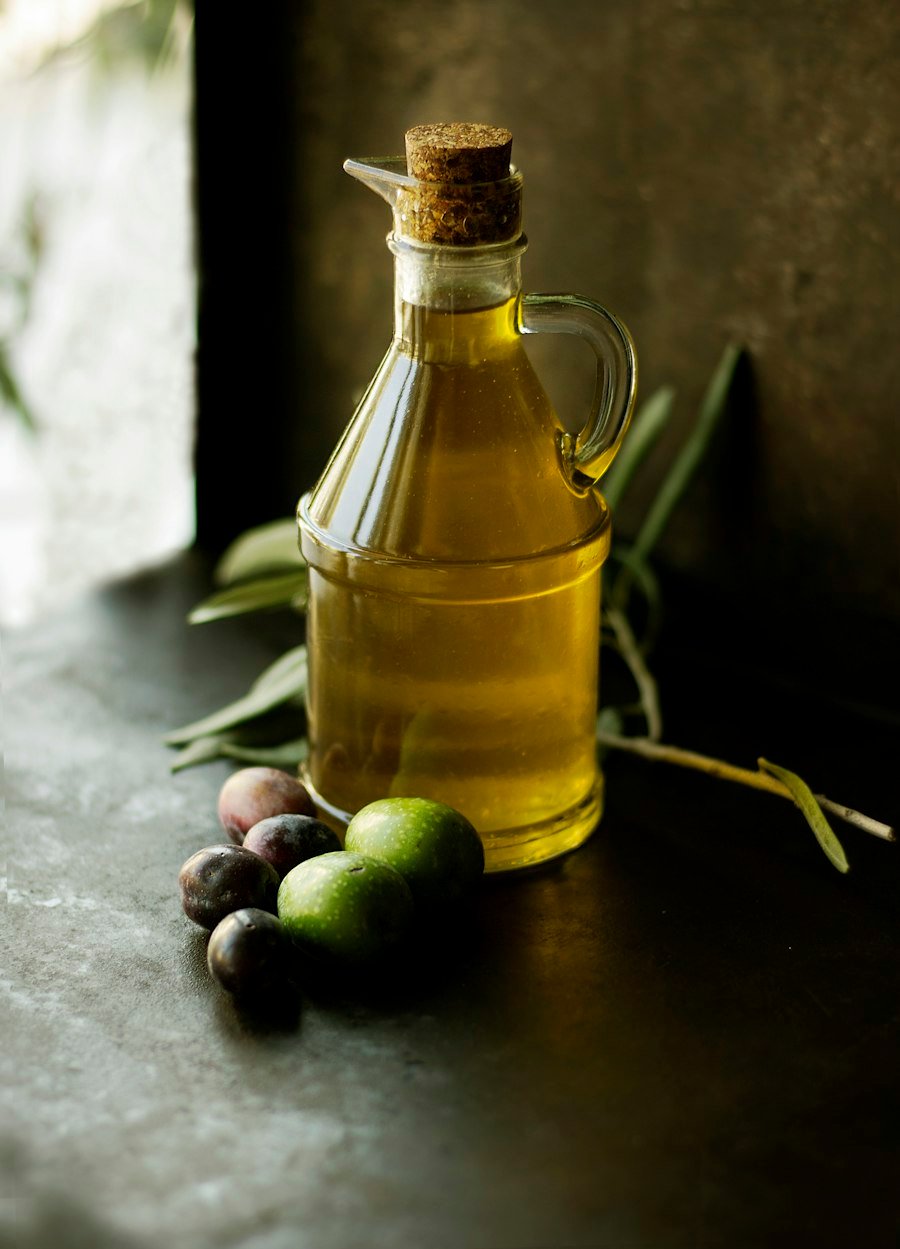 Edible cooking oil